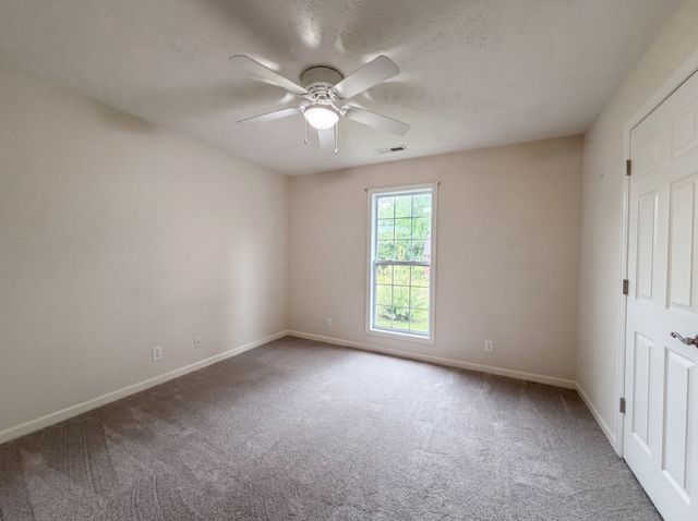 300 Fairway Grn, Shelbyville, TN 37160