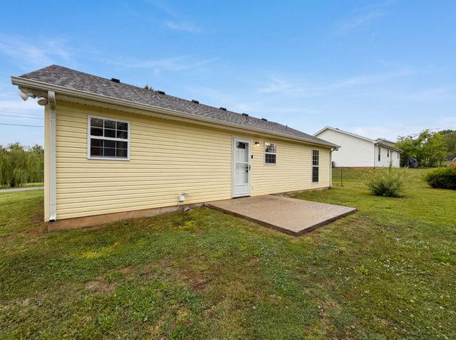 300 Fairway Grn, Shelbyville, TN 37160