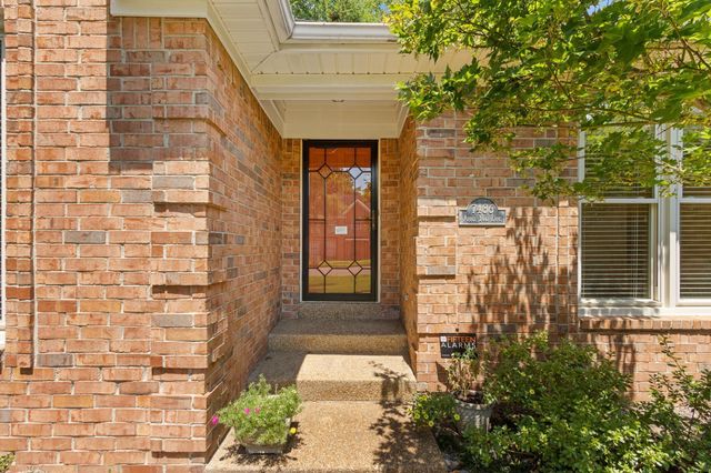 7486 APPLE YARD LN, Cordova, TN 38016