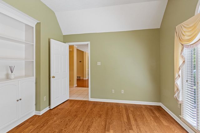 7486 APPLE YARD LN, Cordova, TN 38016