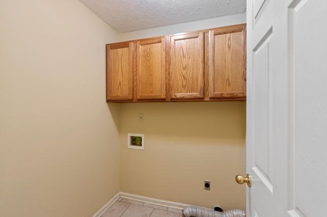 7486 APPLE YARD LN, Cordova, TN 38016