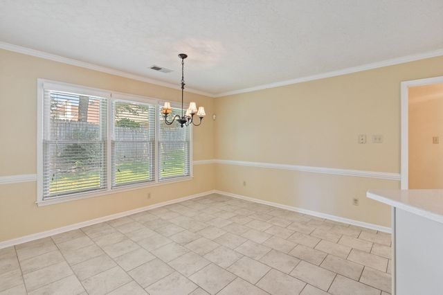 7486 APPLE YARD LN, Cordova, TN 38016