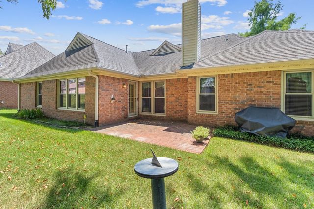 7486 APPLE YARD LN, Cordova, TN 38016