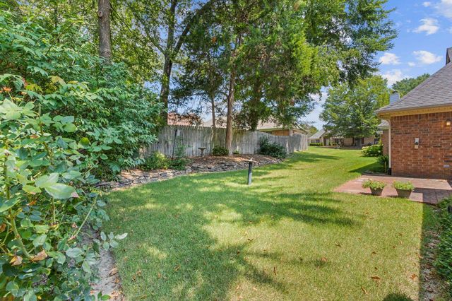 7486 APPLE YARD LN, Cordova, TN 38016