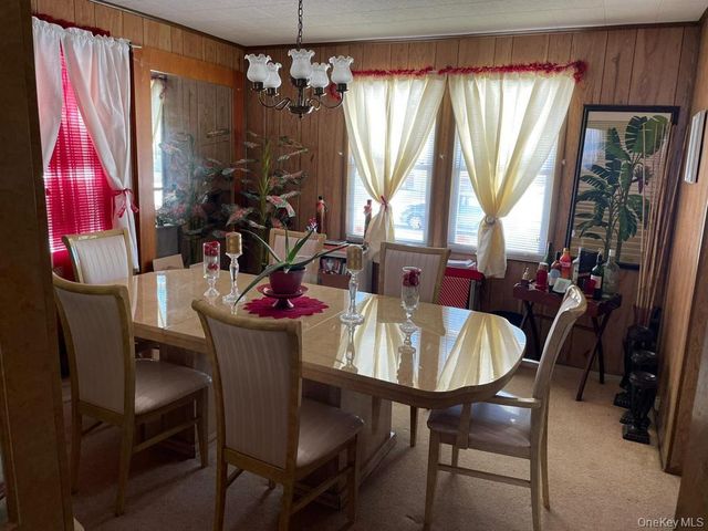 727 Beck Street, Uniondale, NY 11553