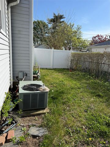 727 Beck Street, Uniondale, NY 11553