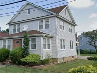 727 Beck Street, Uniondale, NY 11553