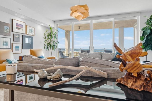 800 COLLANY ROAD 302, St Petersburg, FL 33715