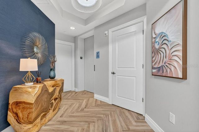 800 COLLANY ROAD 302, St Petersburg, FL 33715