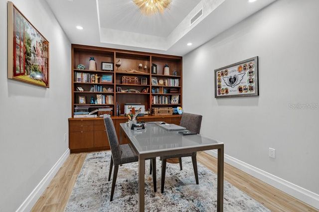 800 COLLANY ROAD 302, St Petersburg, FL 33715