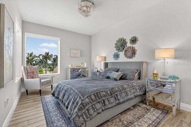 800 COLLANY ROAD 302, St Petersburg, FL 33715