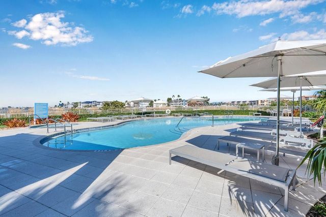 800 COLLANY ROAD 302, St Petersburg, FL 33715