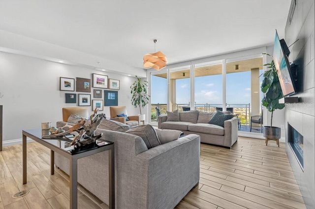 800 COLLANY ROAD 302, St Petersburg, FL 33715