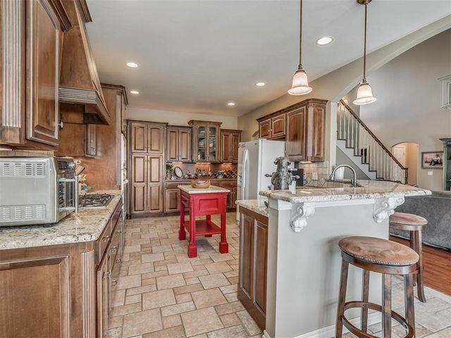 2716 NW 155th Street, Edmond, OK 73013