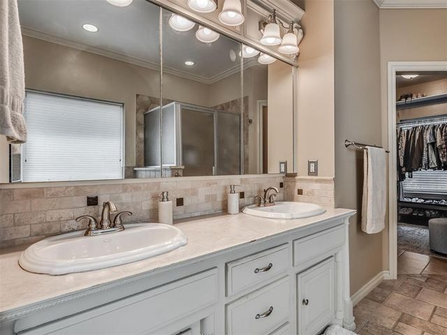 2716 NW 155th Street, Edmond, OK 73013