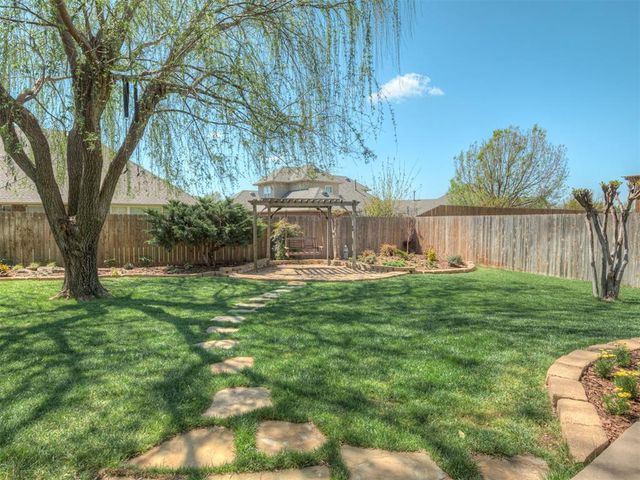 2716 NW 155th Street, Edmond, OK 73013