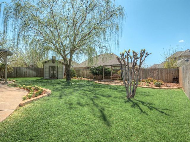 2716 NW 155th Street, Edmond, OK 73013
