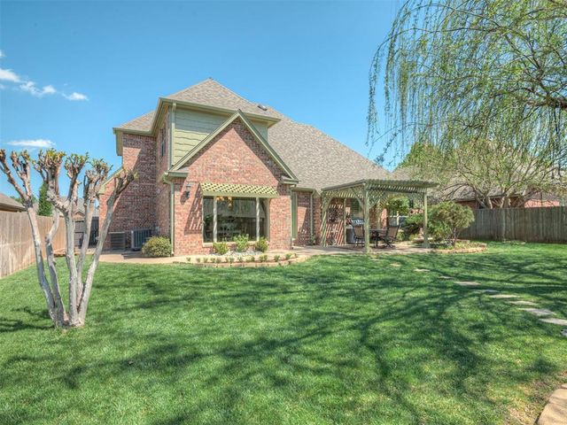 2716 NW 155th Street, Edmond, OK 73013