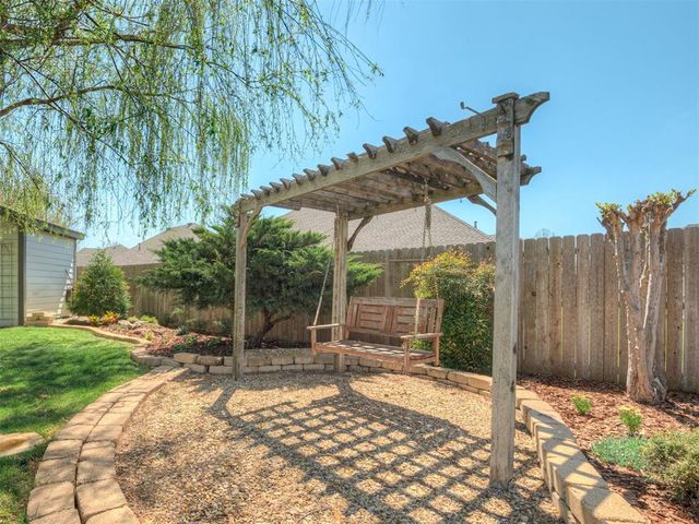 2716 NW 155th Street, Edmond, OK 73013