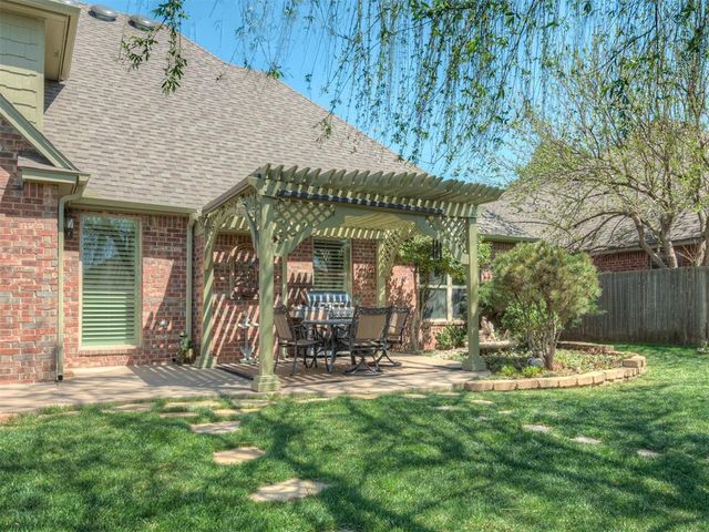 2716 NW 155th Street, Edmond, OK 73013