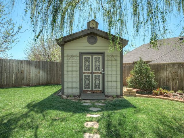 2716 NW 155th Street, Edmond, OK 73013