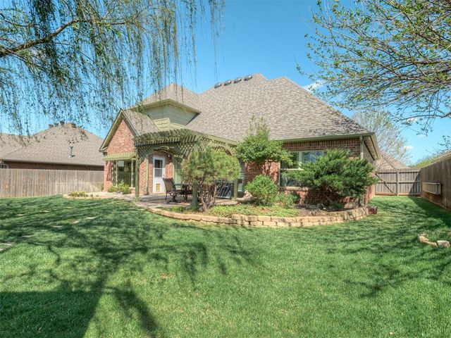 2716 NW 155th Street, Edmond, OK 73013