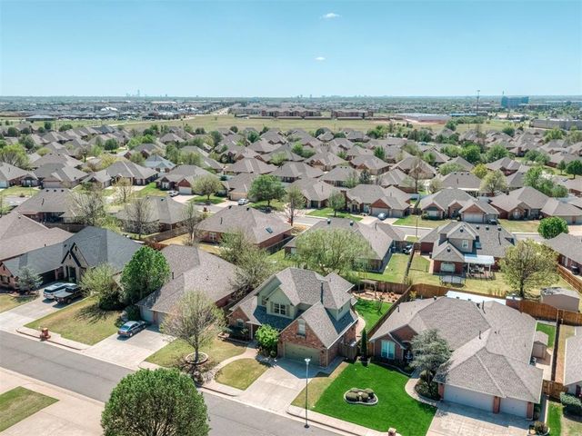 2716 NW 155th Street, Edmond, OK 73013