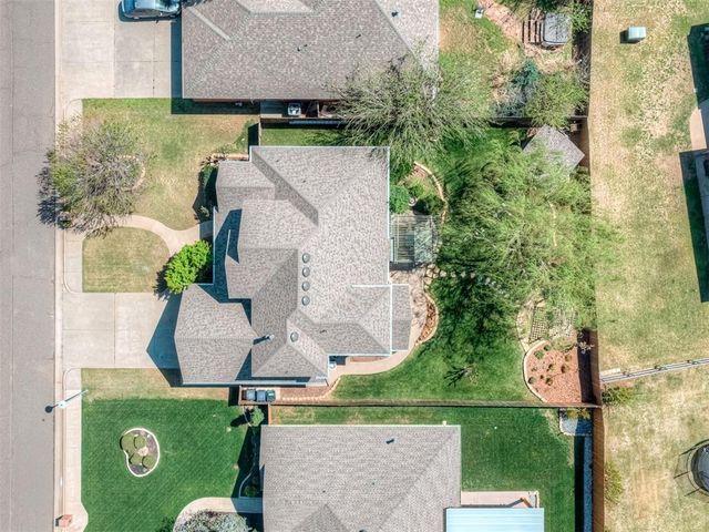 2716 NW 155th Street, Edmond, OK 73013