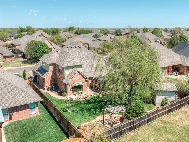2716 NW 155th Street, Edmond, OK 73013