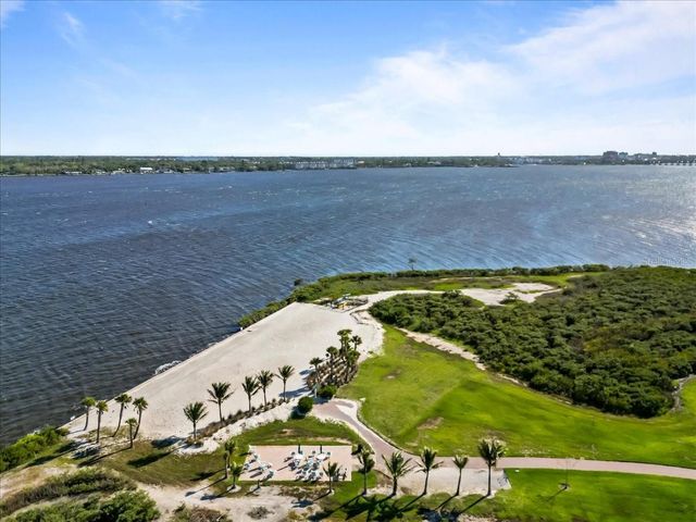 2214 5TH STREET E, Palmetto, FL 34221