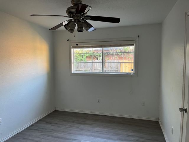 1405 Northview Drive, Angleton, TX 77515