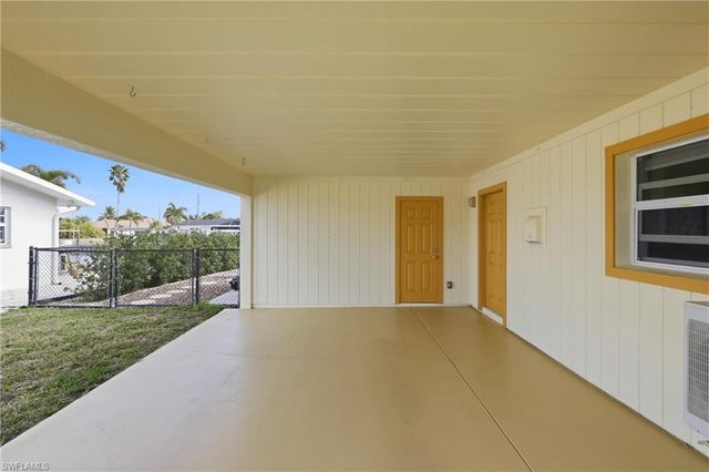 2859 Cheryl ST, Matlacha, FL 33993