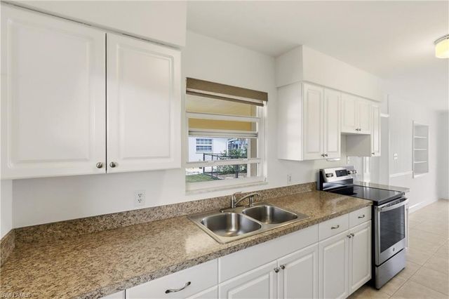 2859 Cheryl ST, Matlacha, FL 33993