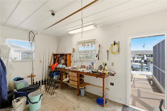 2859 Cheryl ST, Matlacha, FL 33993