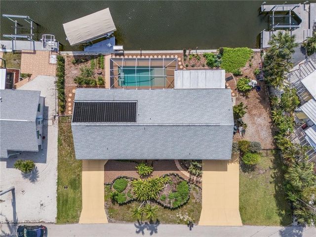 2859 Cheryl ST, Matlacha, FL 33993