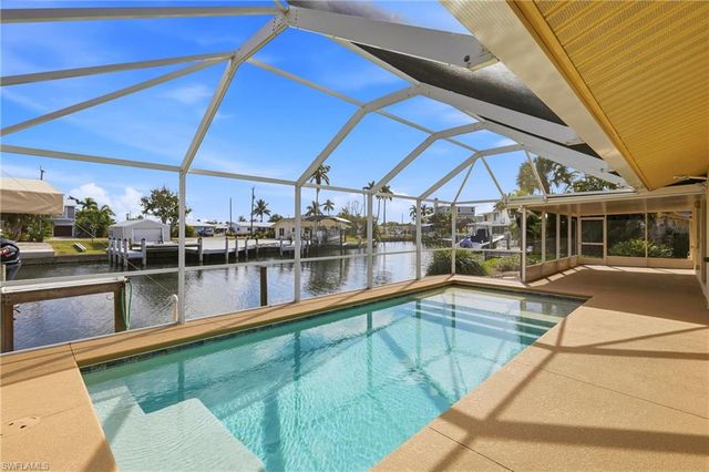 2859 Cheryl ST, Matlacha, FL 33993