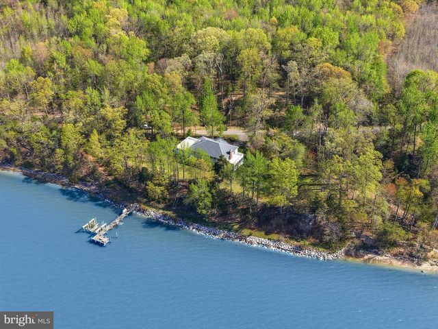 1325 LIVERPOOL POINT RD, Nanjemoy, MD 20662