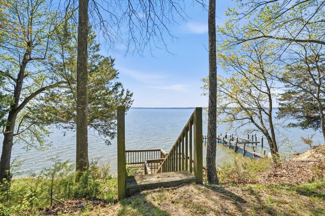 1325 LIVERPOOL POINT RD, Nanjemoy, MD 20662