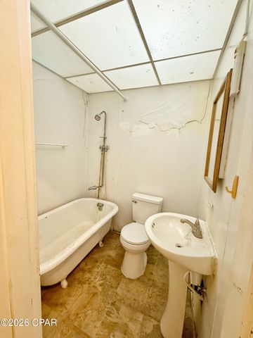 4391 Florence Drive, Marianna, FL 32446