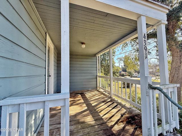 4391 Florence Drive, Marianna, FL 32446