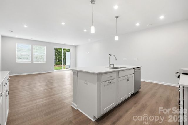 1304 Vibrant Road, Charlotte, NC 28215