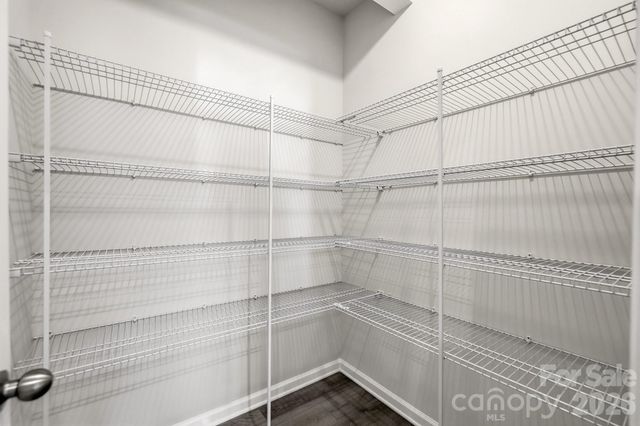 1304 Vibrant Road, Charlotte, NC 28215