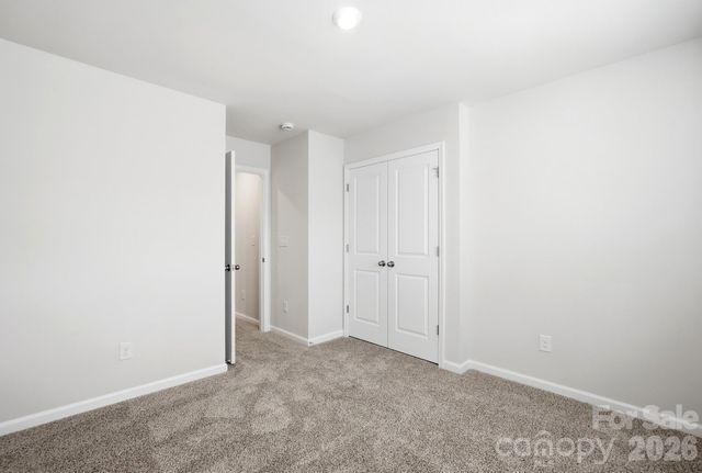 1304 Vibrant Road, Charlotte, NC 28215