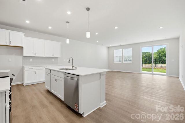 1304 Vibrant Road, Charlotte, NC 28215