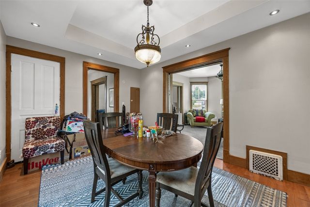 916 B Ave NW, Cedar Rapids, IA 52405