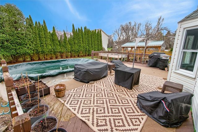 920 Gravel Road, Webster, NY 14580