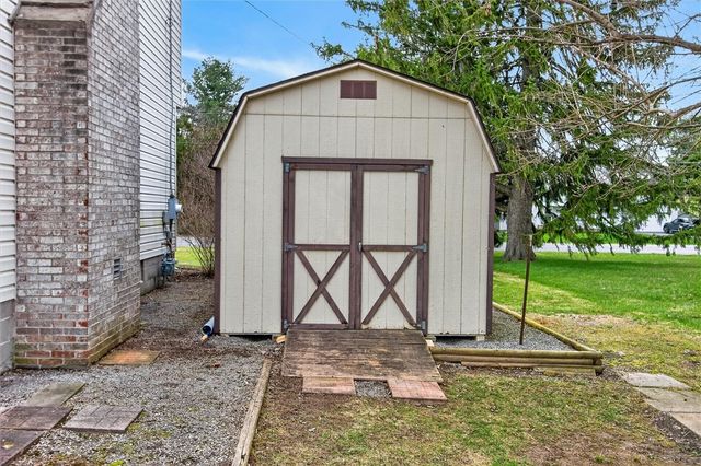 920 Gravel Road, Webster, NY 14580