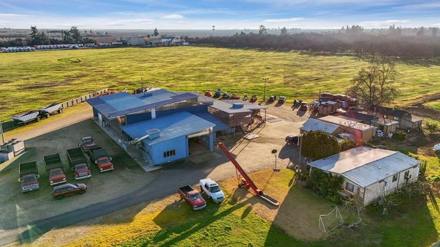 5725 N Wall Rd, Linden, CA 95236