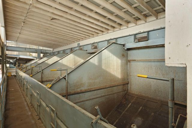 5725 N Wall Rd, Linden, CA 95236