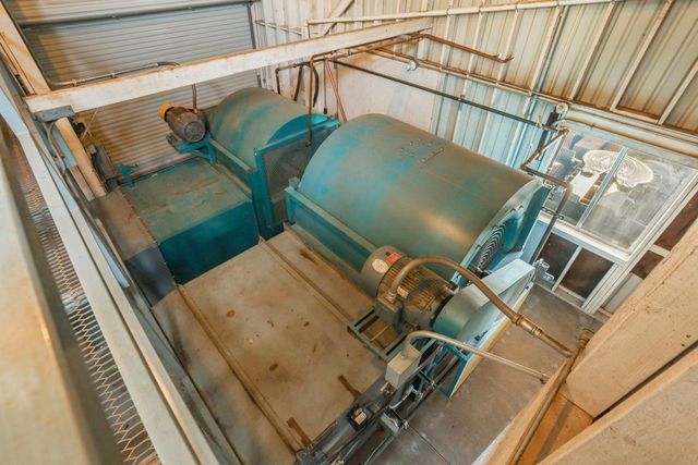 5725 N Wall Rd, Linden, CA 95236